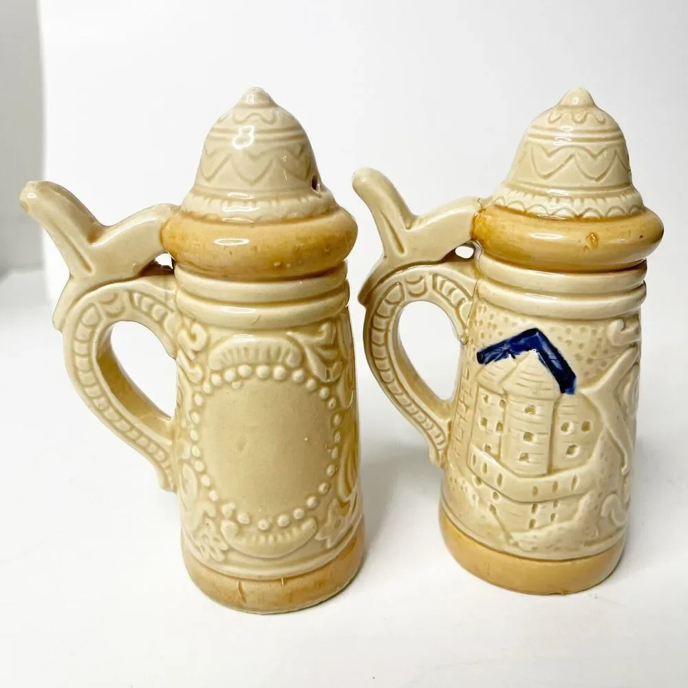 Vintage German Beer Stein Salt & Pepper Shakers Ceramic Oktoberfest Brewery